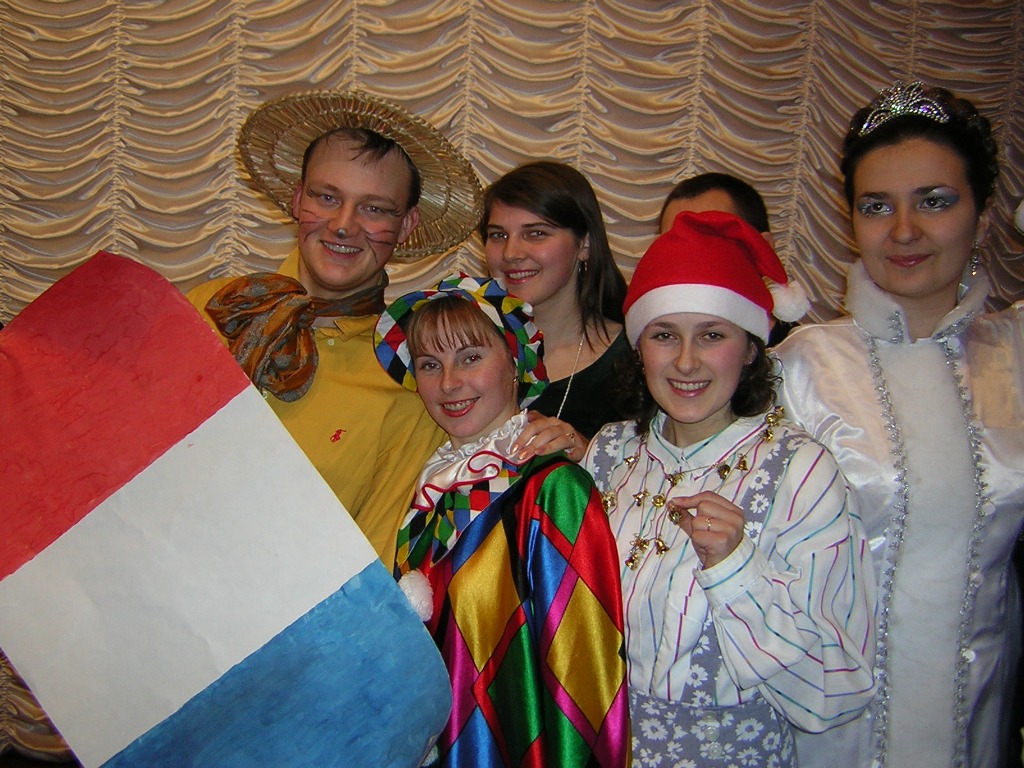 Theatergruppe 12.2005 (85).JPG